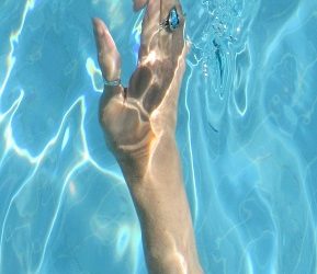 What happens when you find your hands in a dream?